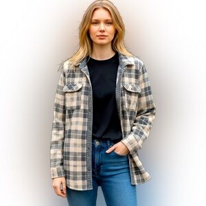 O’Neill Large Plaid Women's Snap Shirt Jacket in Gray and Peach